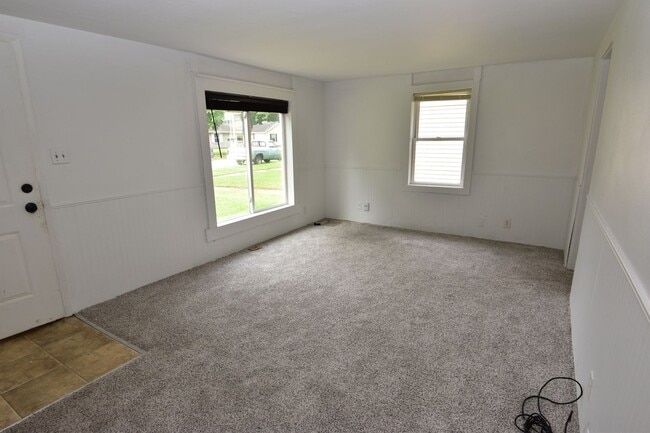Building Photo - South Bend 2 Bedroom Home for Rent in Keller Park