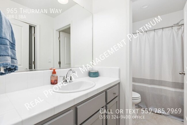 Building Photo - 965 Thurman Way