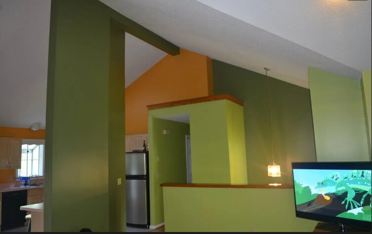 Building Photo - 777 Evergreen Ave