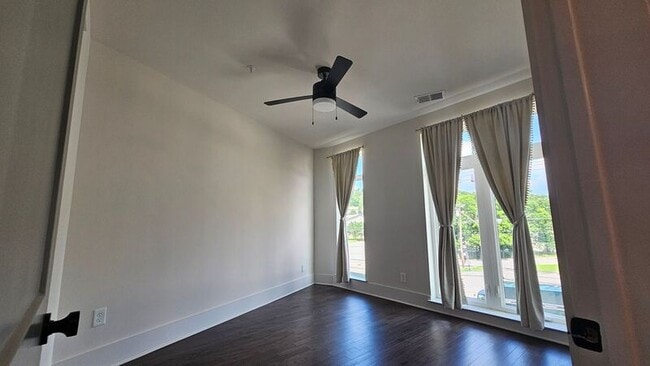 Building Photo - 1507 Porter Rd