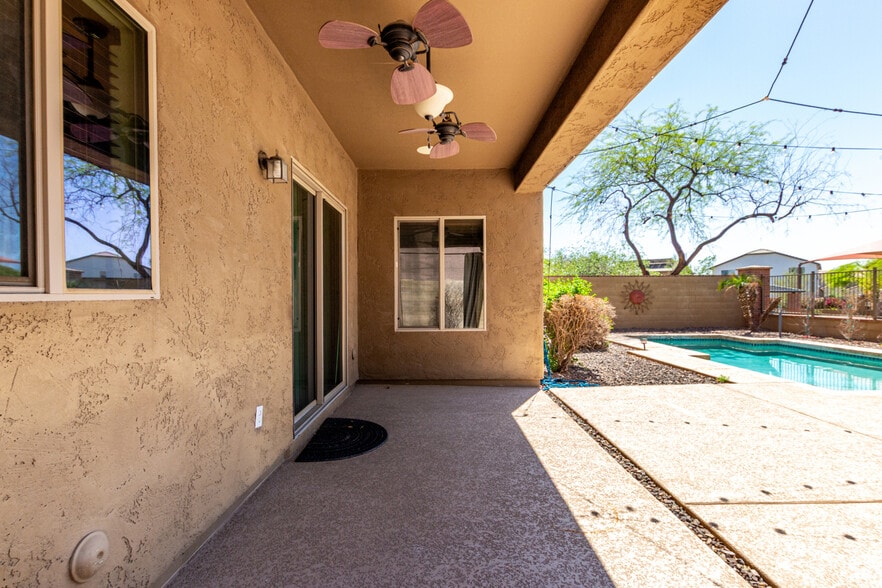 Building Photo - 16306 N 73rd Dr