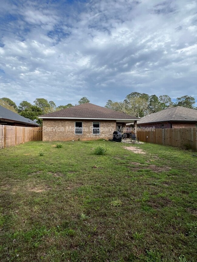 Building Photo - 2965 N 14th Ave