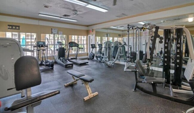 Building Photo - TW1624