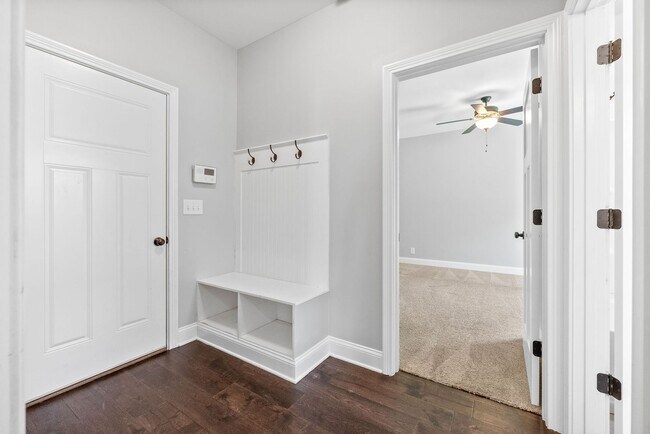 Building Photo - 1506 Redrock Ct