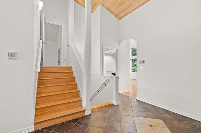 Building Photo - Just Reduced and READY NOW!! - Amazing Sce...