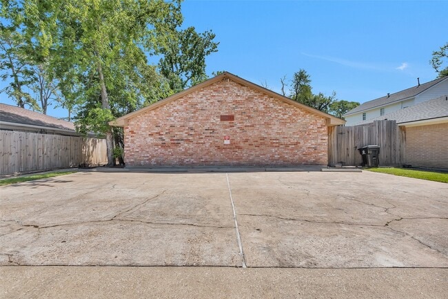 Building Photo - 4006 Blalock Rd