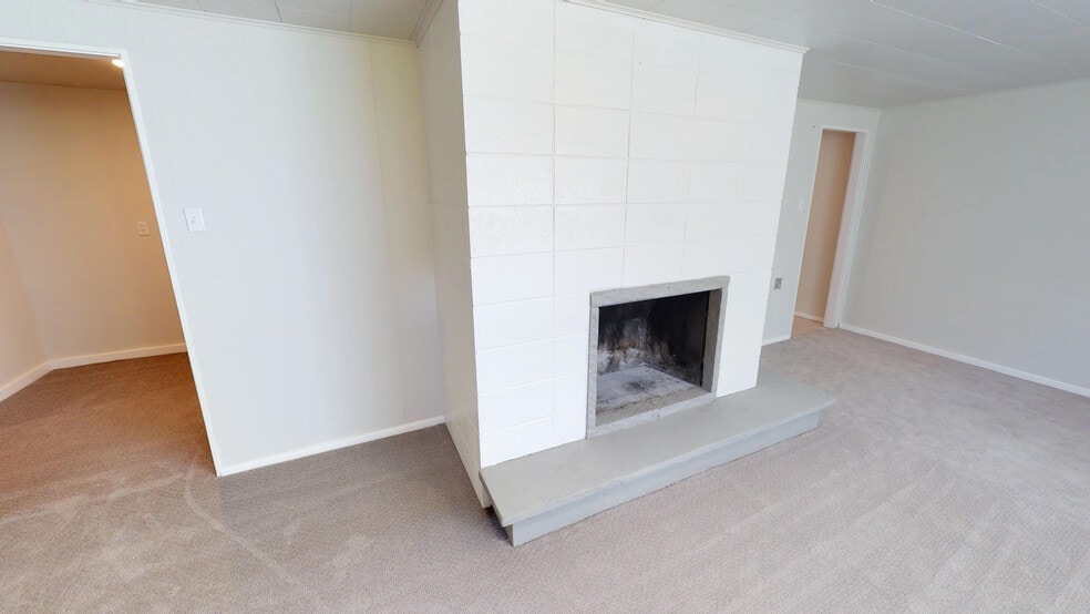 Building Photo - 409 S 11th