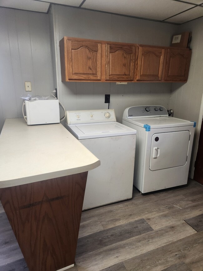 Building Photo - 29 S F St