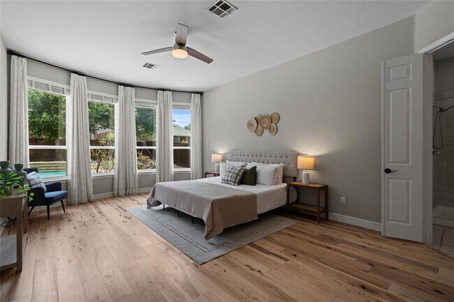 Building Photo - 1604 Tahoka Daisy Dr