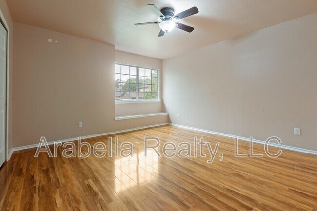 Building Photo - 2832 Berry Trace