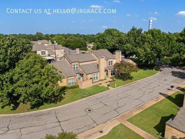 Building Photo - 3336 Chimney Pl Dr