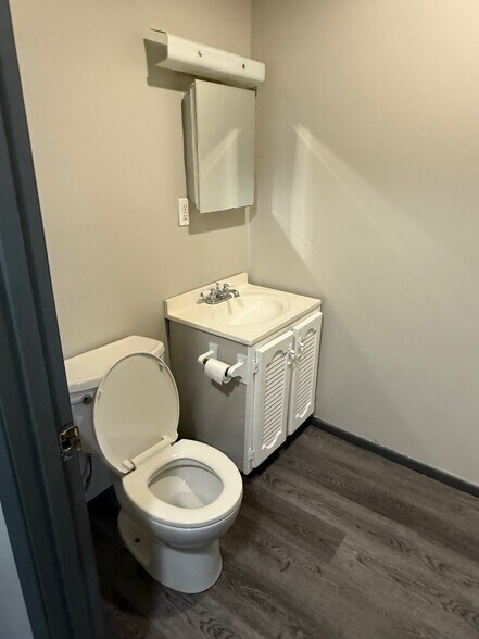 Building Photo - 1022 WV-34