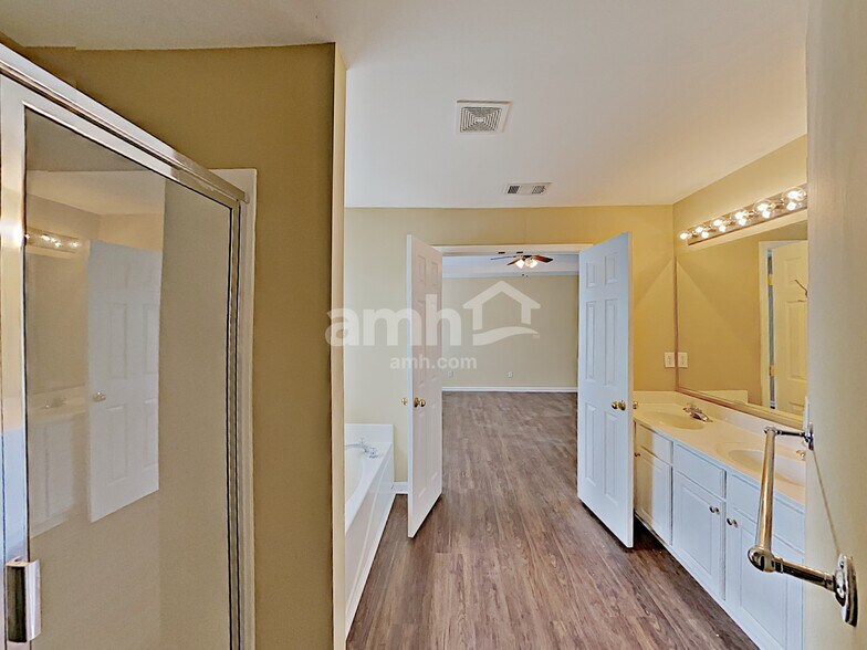 Building Photo - 1530 Anna Ruby Ln