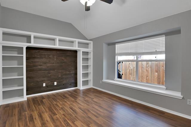Building Photo - 9409 Stonewood Dr