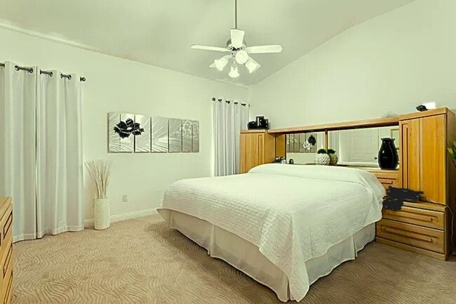 Building Photo - 392 Manti Pl