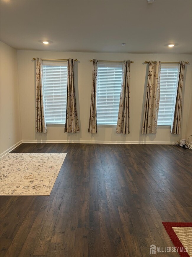 Building Photo - 10 Stanton Rd