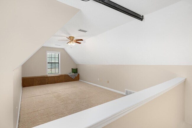 Building Photo - 4905 Springtree Dr