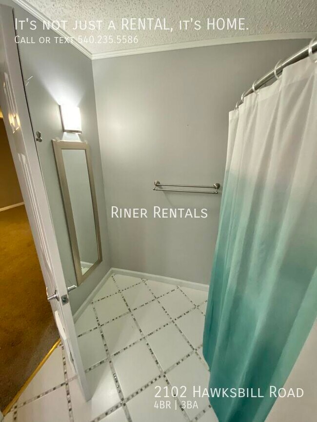 Building Photo - 2102 Hawksbill Rd