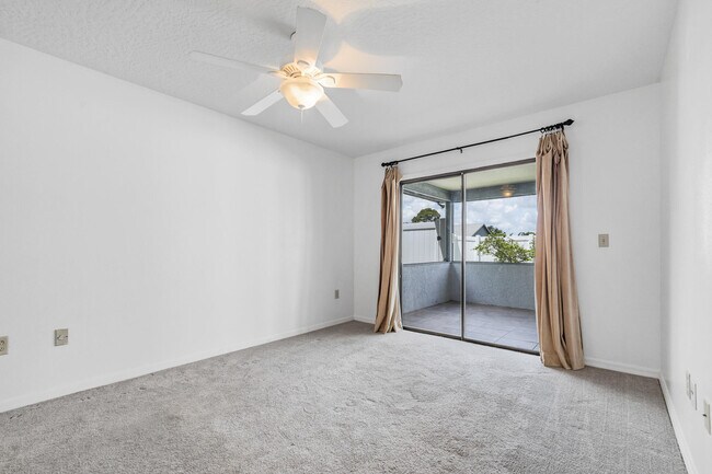 Building Photo - 809 Kara Cir