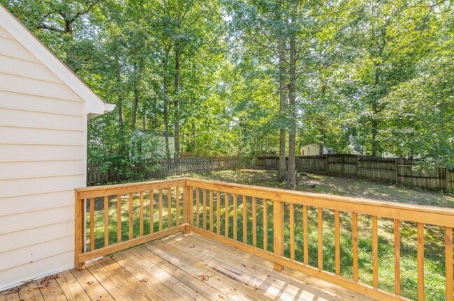 Building Photo - 8915 Castle Point Dr