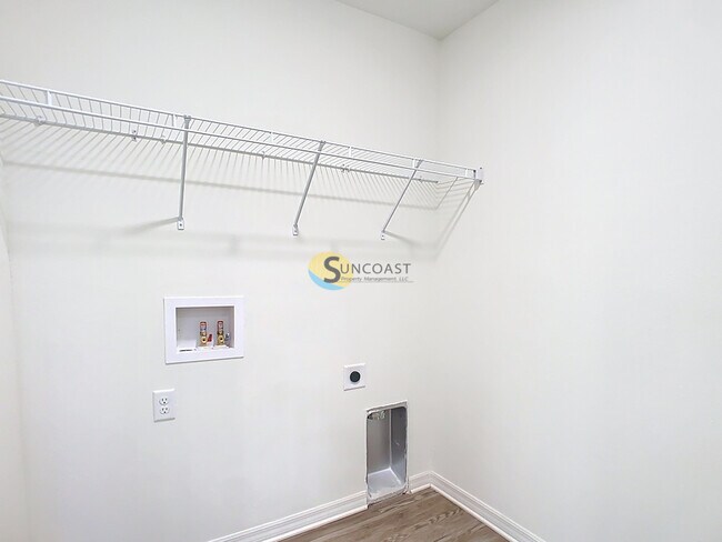 Building Photo - 3821 SW 43rd Ct