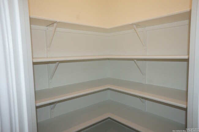 Building Photo - 3327 Stoney Knoll