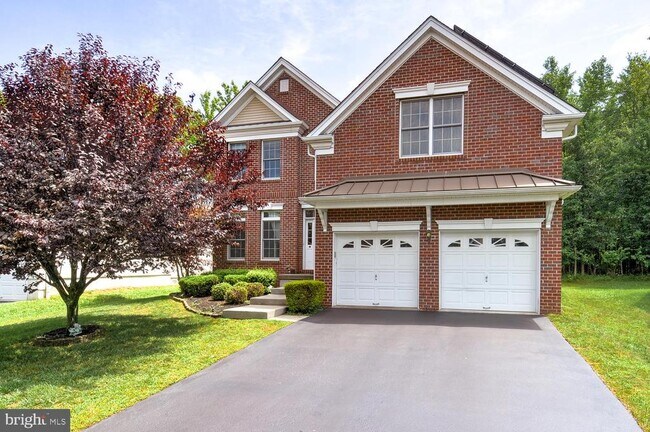 Building Photo - 45 Lockwood Dr