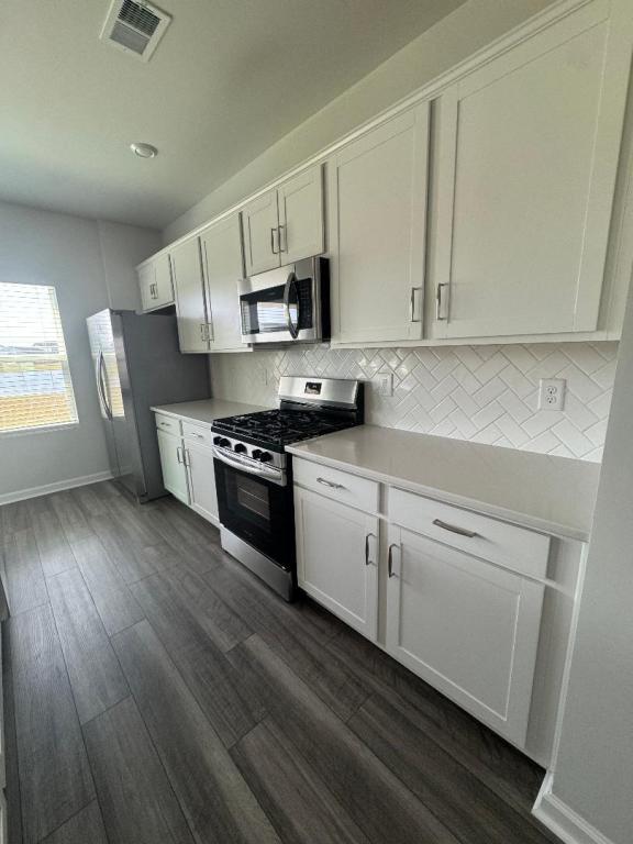 Building Photo - 873 Agostino Dr