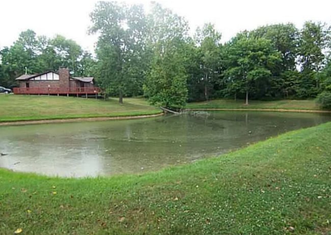 Primary Photo - 1756 W Three Story Hill Rd