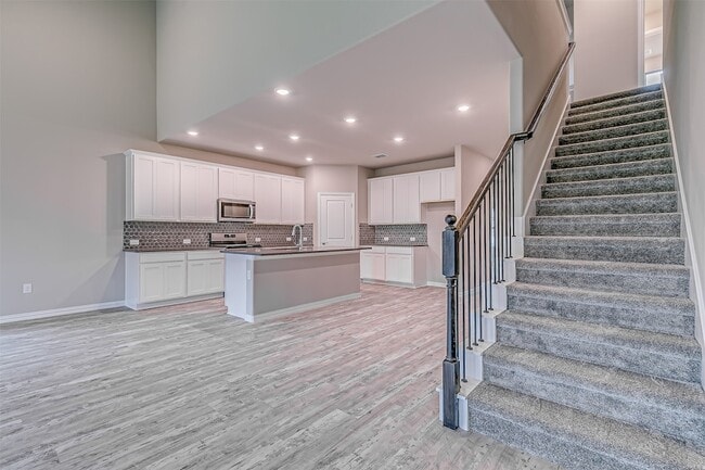 Building Photo - 337 Edmund Ln