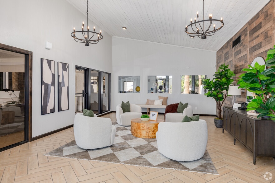 Resident Clubhouse - Emerald Apartments