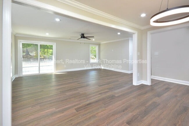Building Photo - 1705 Mason Rd