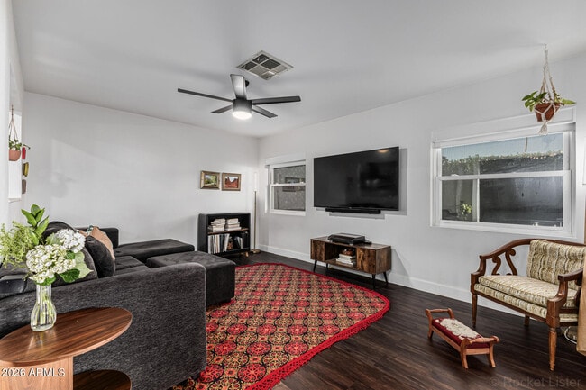 Building Photo - 2200 N Los Altos Dr