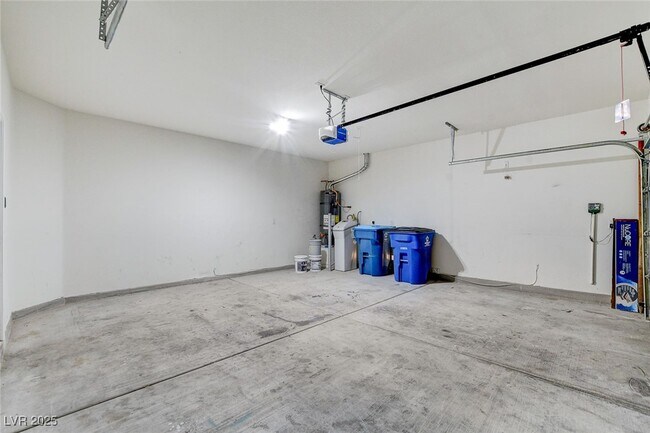 Building Photo - 10482 Calico Pines Ave