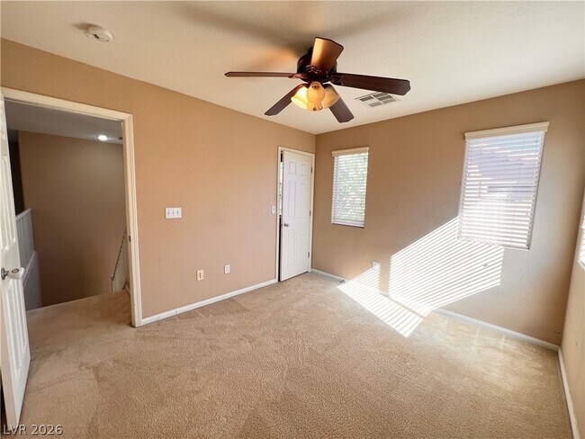 Building Photo - 6067 W Dewey Dr