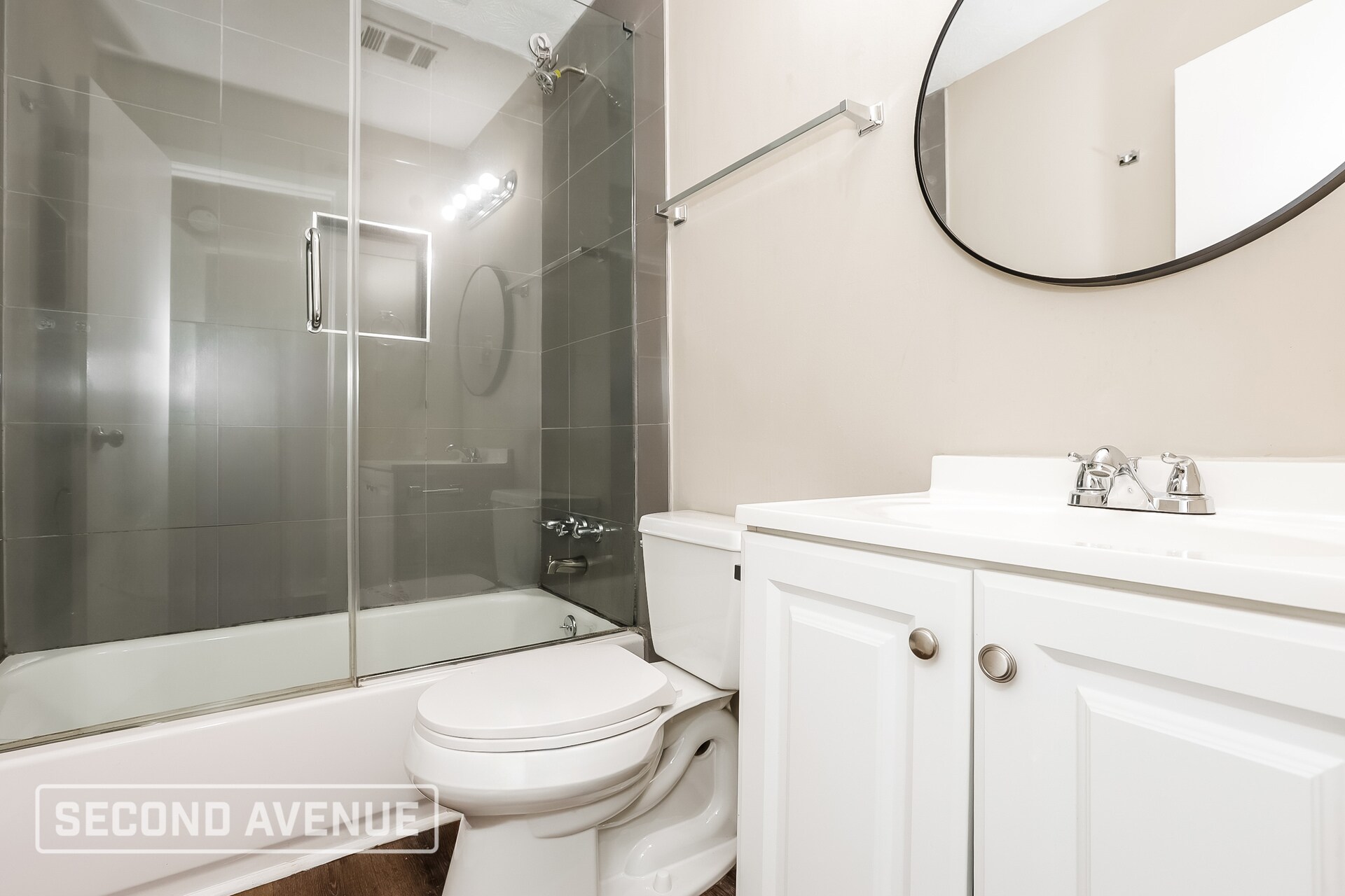 Building Photo - 2053 Chestnut Log Dr