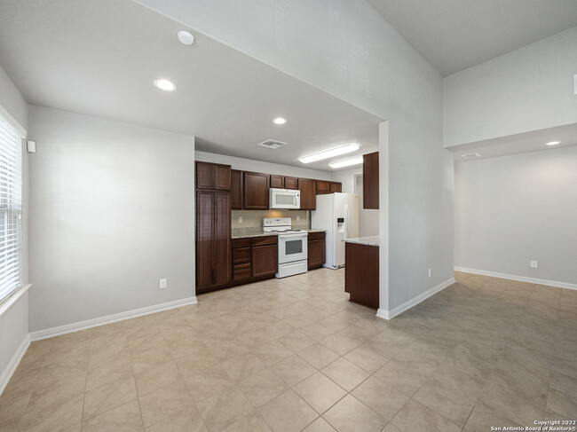 Building Photo - 130 Villa Grande