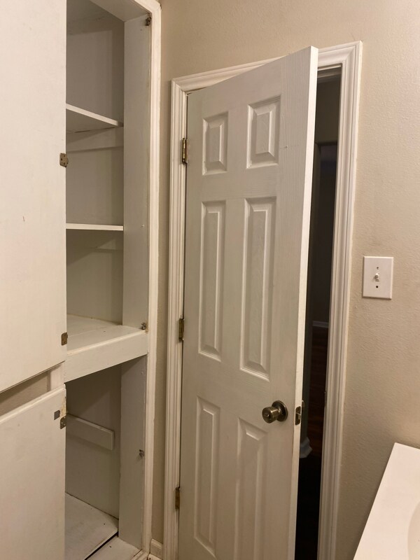 Building Photo - 725 S 7th St