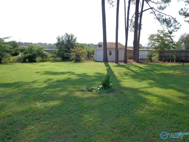 Building Photo - 7705 Holland Dr SW
