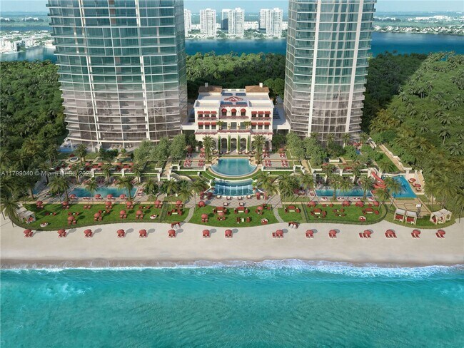 Building Photo - 17901 Collins Ave