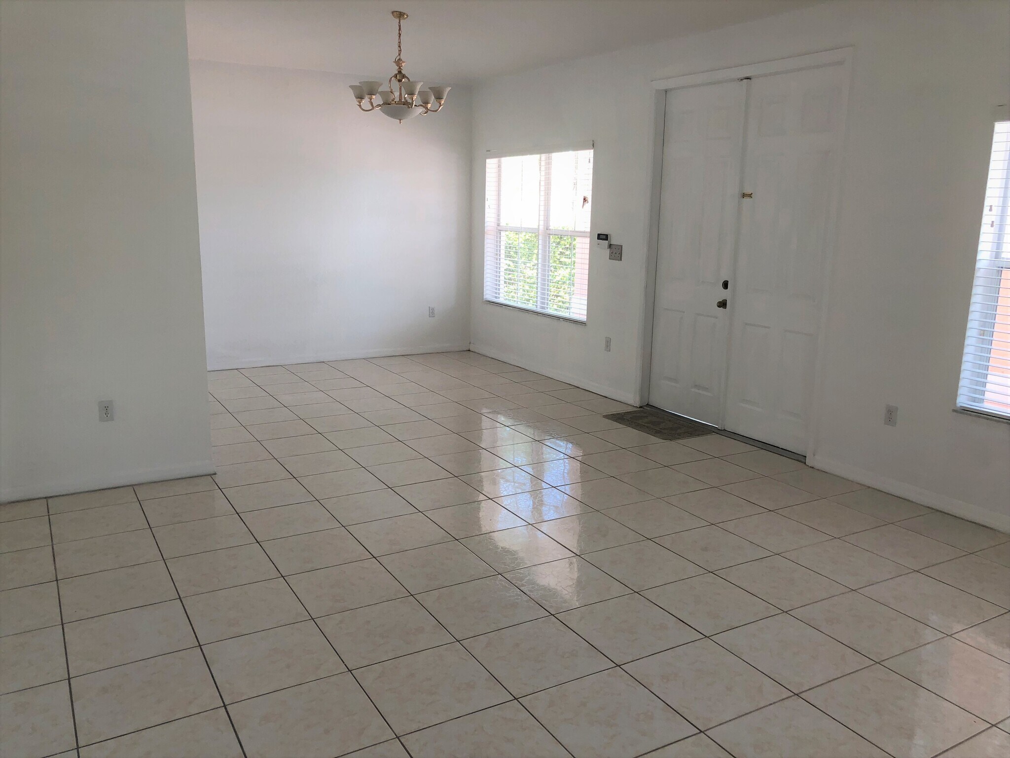 Building Photo - 8894 NW 168th St