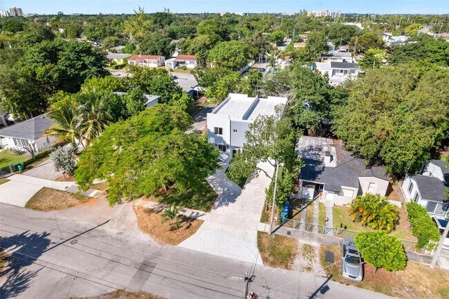 Building Photo - 1445 NW 42nd St