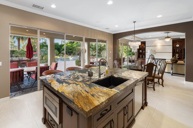 Building Photo - 48532 Bighorn Dr