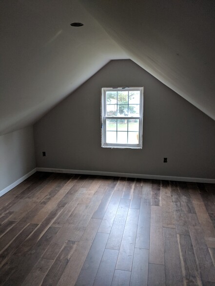 Upstairs bedroom - 5322 Walker Ave