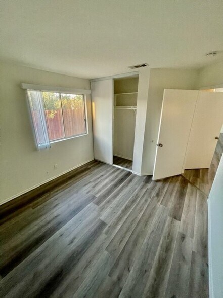 Building Photo - 79400 Avenue 42