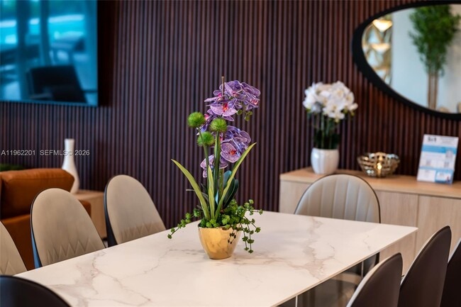 Building Photo - 21320 NE 25th Ct