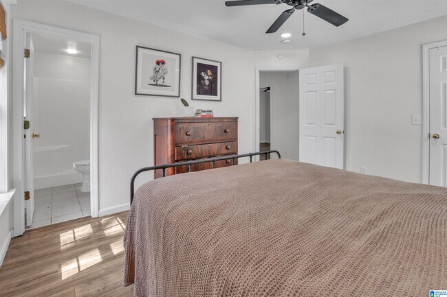 Building Photo - 741 47th Pl S