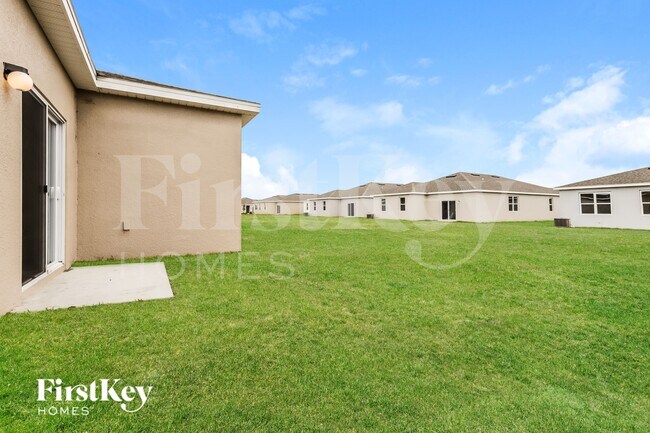 Building Photo - 527 Crown Rose Dr
