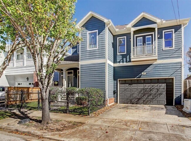 Primary Photo - 1502 Blair St