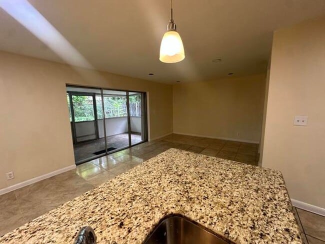 Building Photo - 5614 Blueberry Ct
